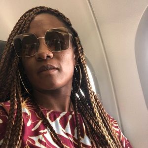 Meet your Posher, Stacy